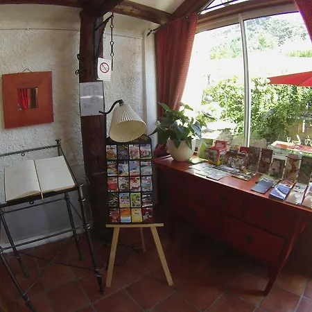 לינה וארוחת בוקר L'auberge Catalane