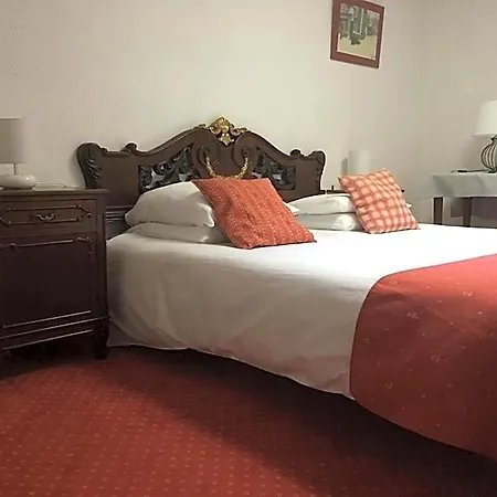 Alojamento de Acomodação e Pequeno-almoço L'auberge Catalane